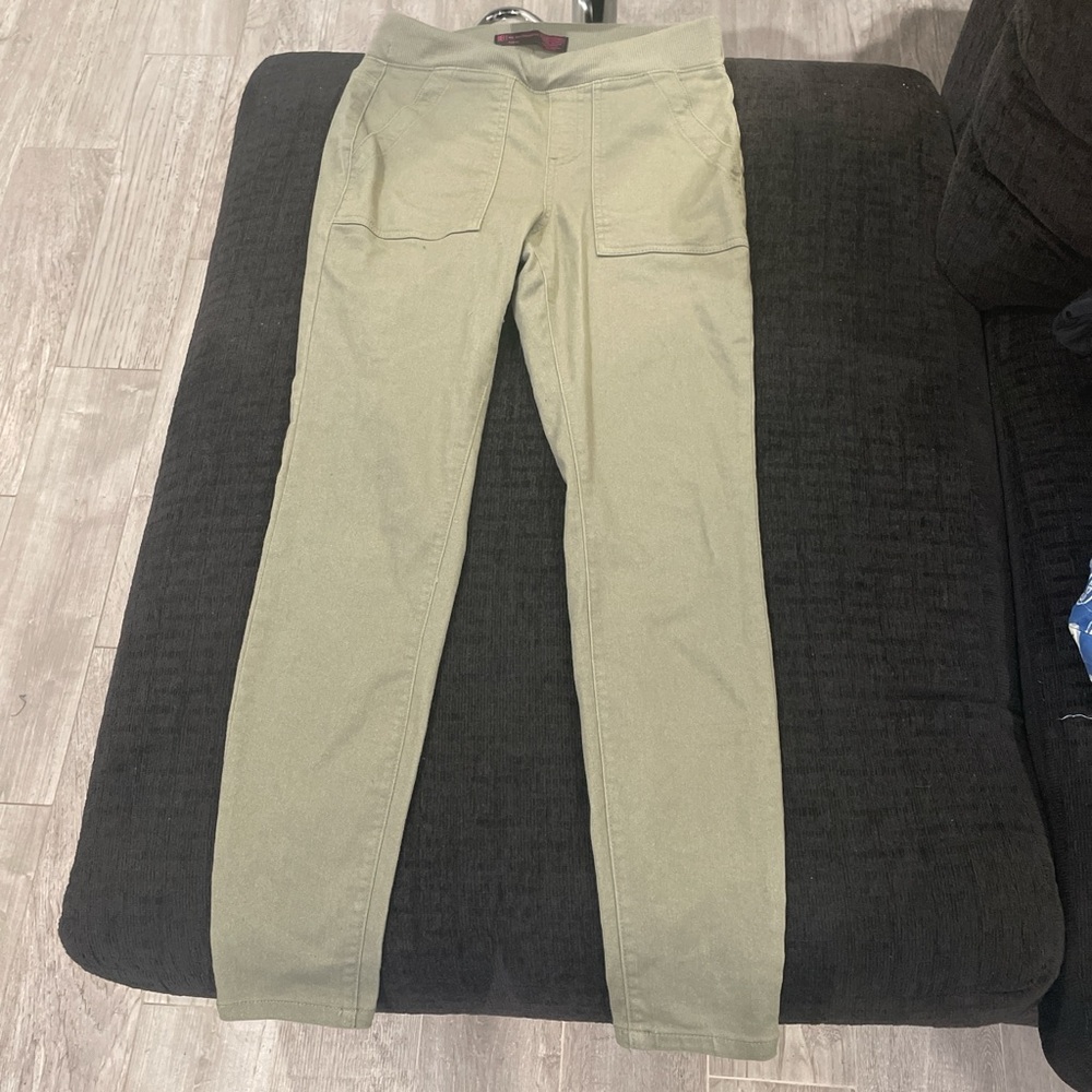 No Boundaries Women's Olive Skinny Pants